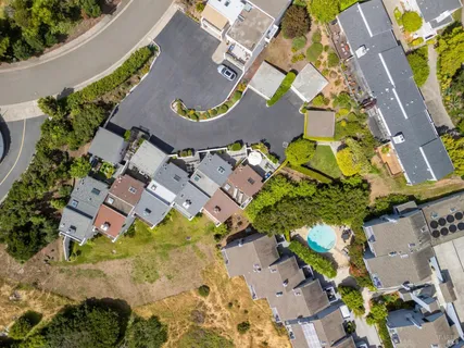 $2,050,000 | 121 Red Hill Circle, Tiburon, CA 94920