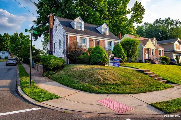 $650,000 | 78 Dudley Drive, Bergenfield, NJ 07621