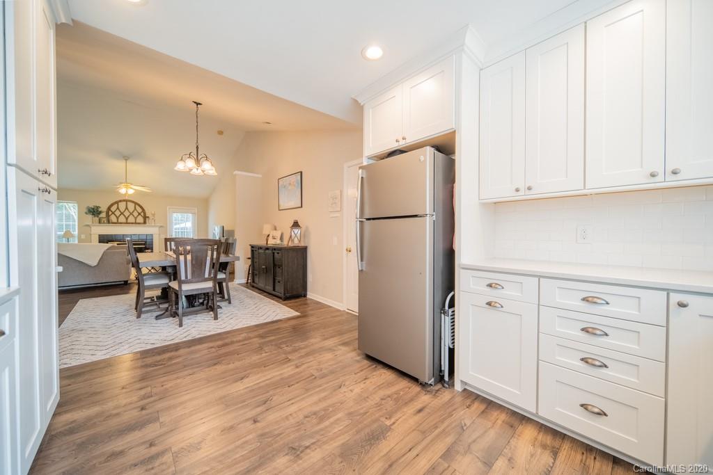 823 Clearbrook Road Matthews, NC 28105 - Photo 14 of 38