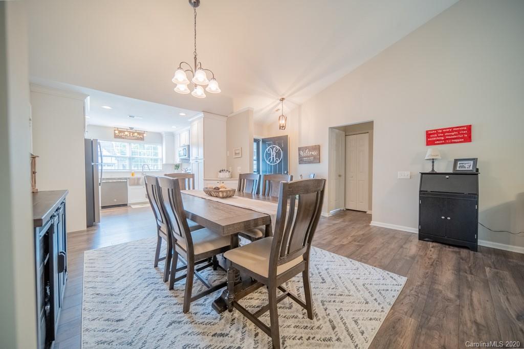 823 Clearbrook Road Matthews, NC 28105 - Photo 16 of 38