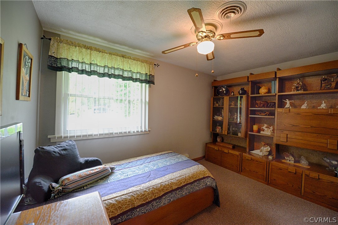 7706 Anoka Road Henrico, VA 23229 - Photo 17 of 26 13x9 Bedroom 3.