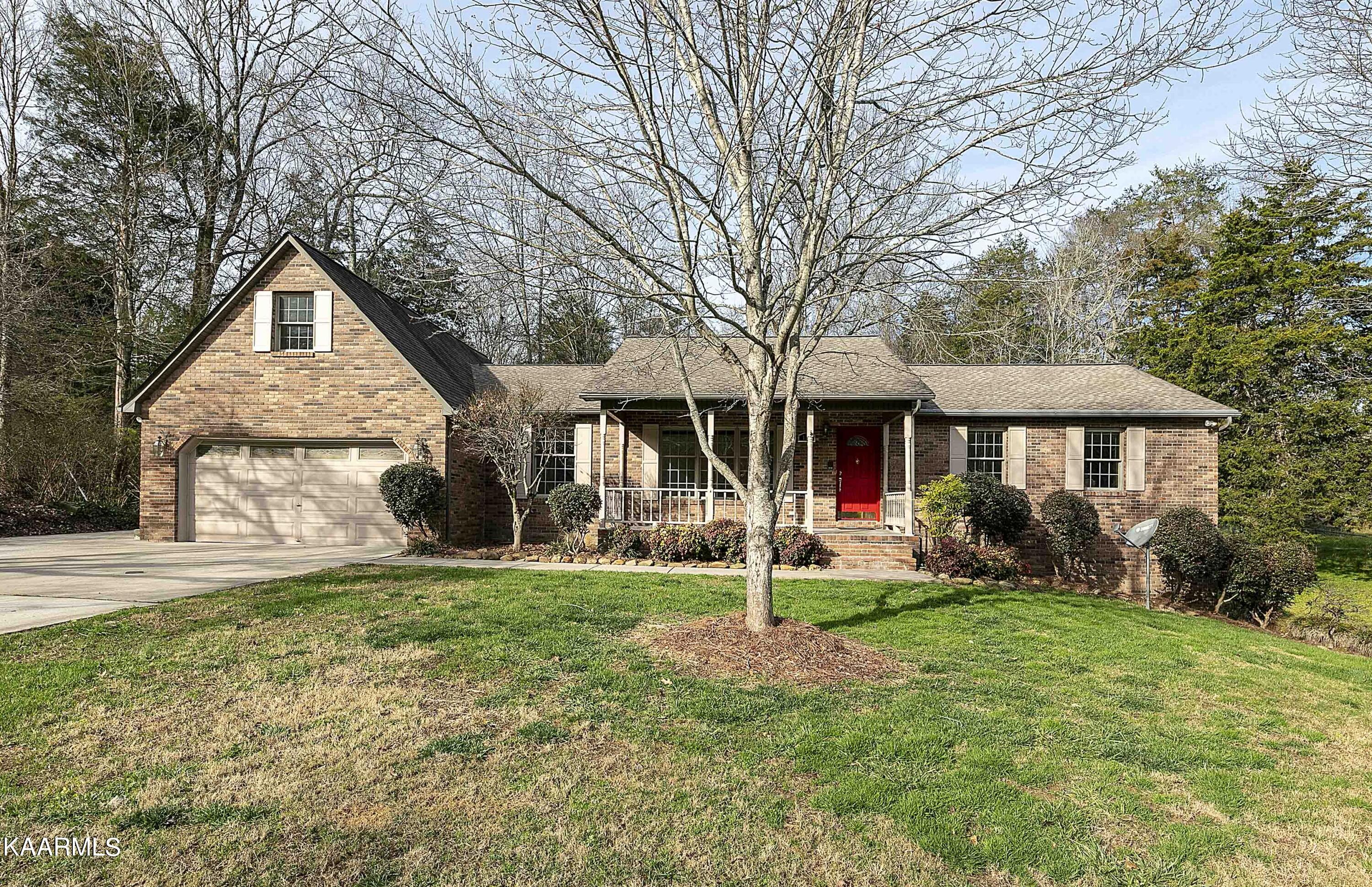 129 Chestnut Hill Road Oak Ridge, TN 37830 - Photo 1 of 27 1L9A0776