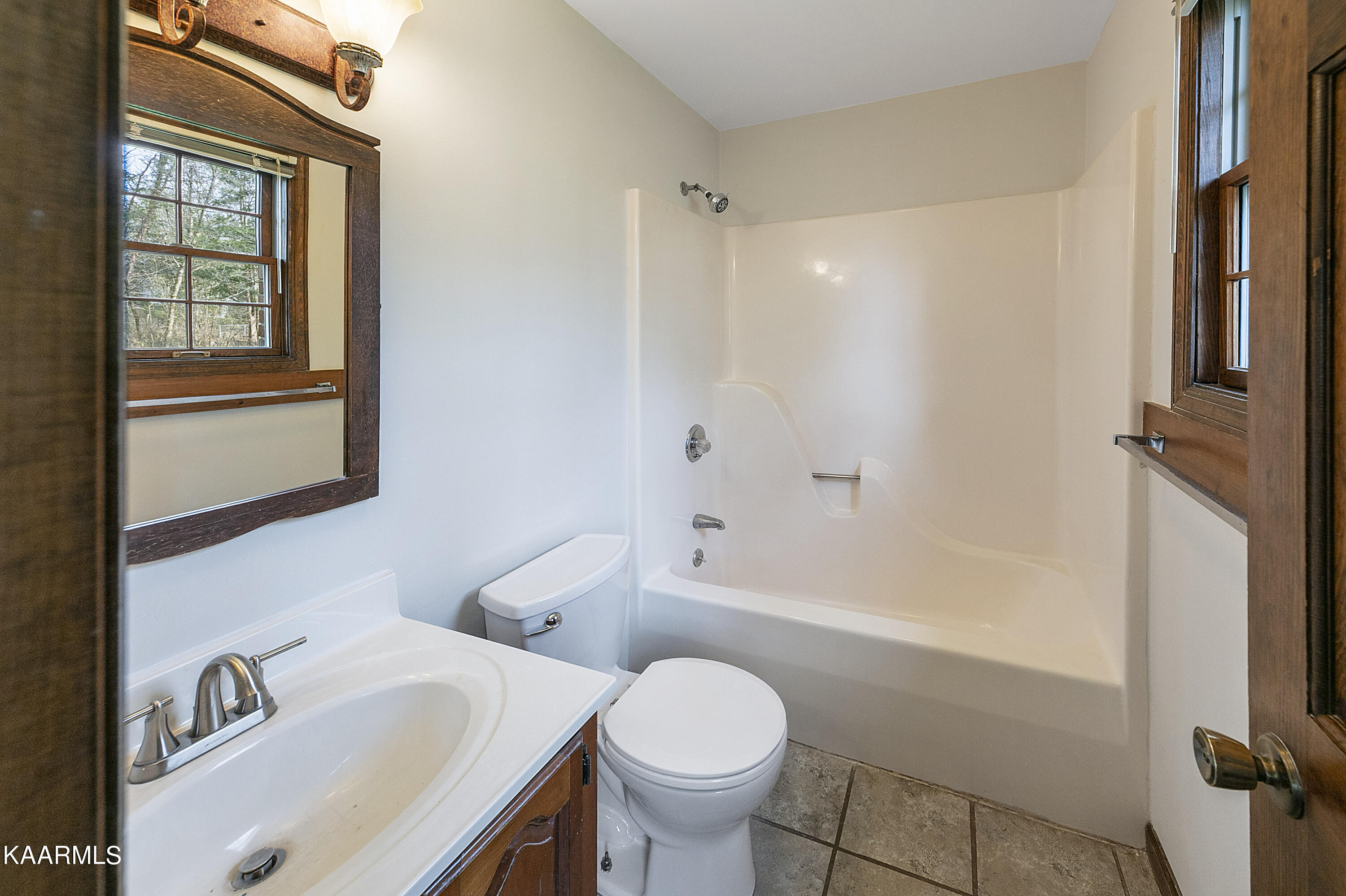 129 Chestnut Hill Road Oak Ridge, TN 37830 - Photo 12 of 27 1L9A0702