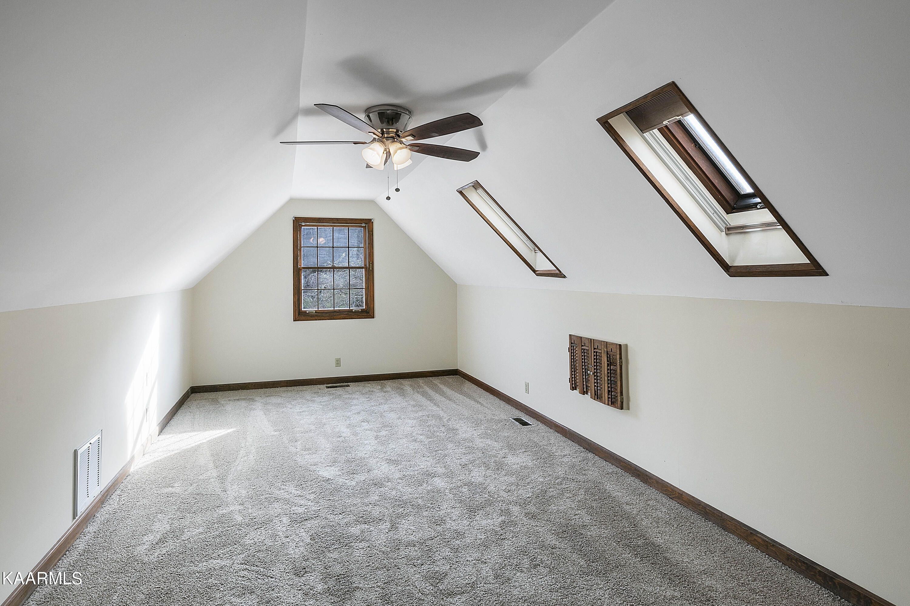 129 Chestnut Hill Road Oak Ridge, TN 37830 - Photo 15 of 27 1L9A0729