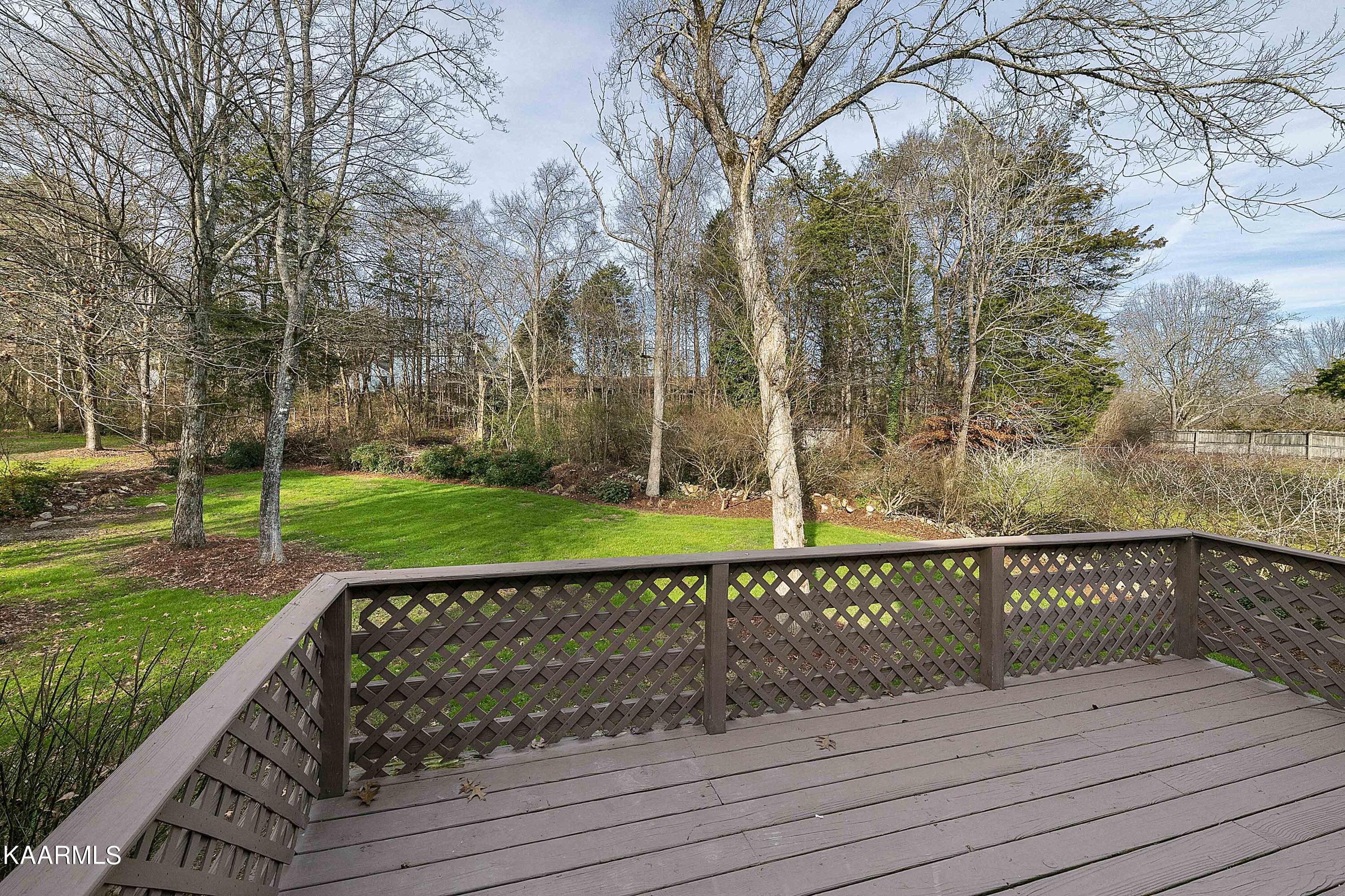 129 Chestnut Hill Road Oak Ridge, TN 37830 - Photo 25 of 27 1L9A0737