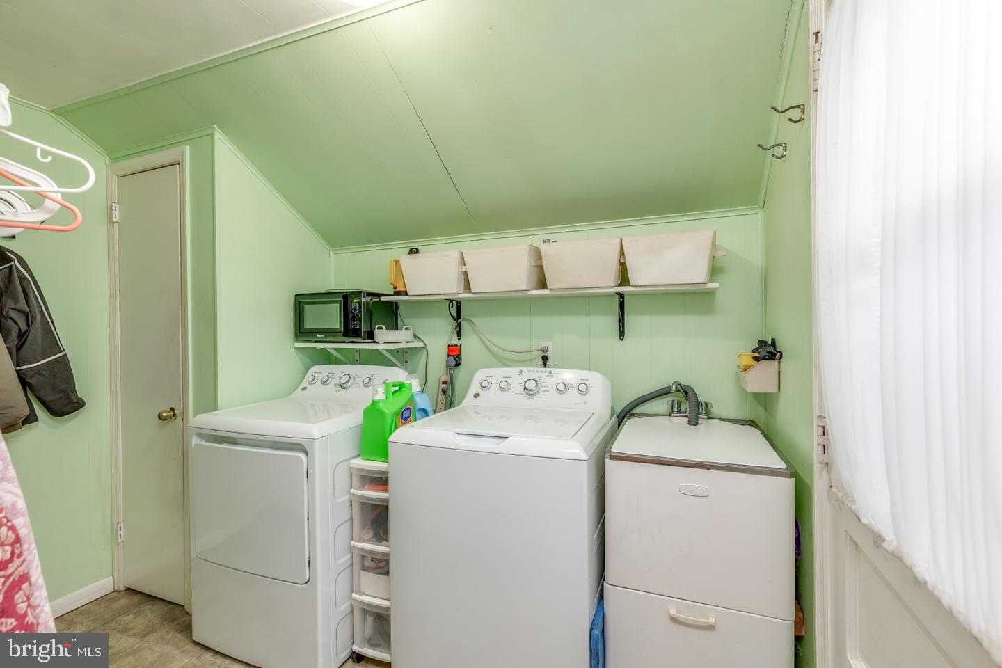 113 Pearl Croft Road Cherry Hill, NJ 08034 - Photo 19 of 38 Laundry Room