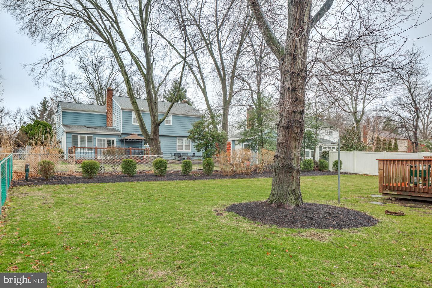 113 Pearl Croft Road Cherry Hill, NJ 08034 - Photo 37 of 38 Rear Yard