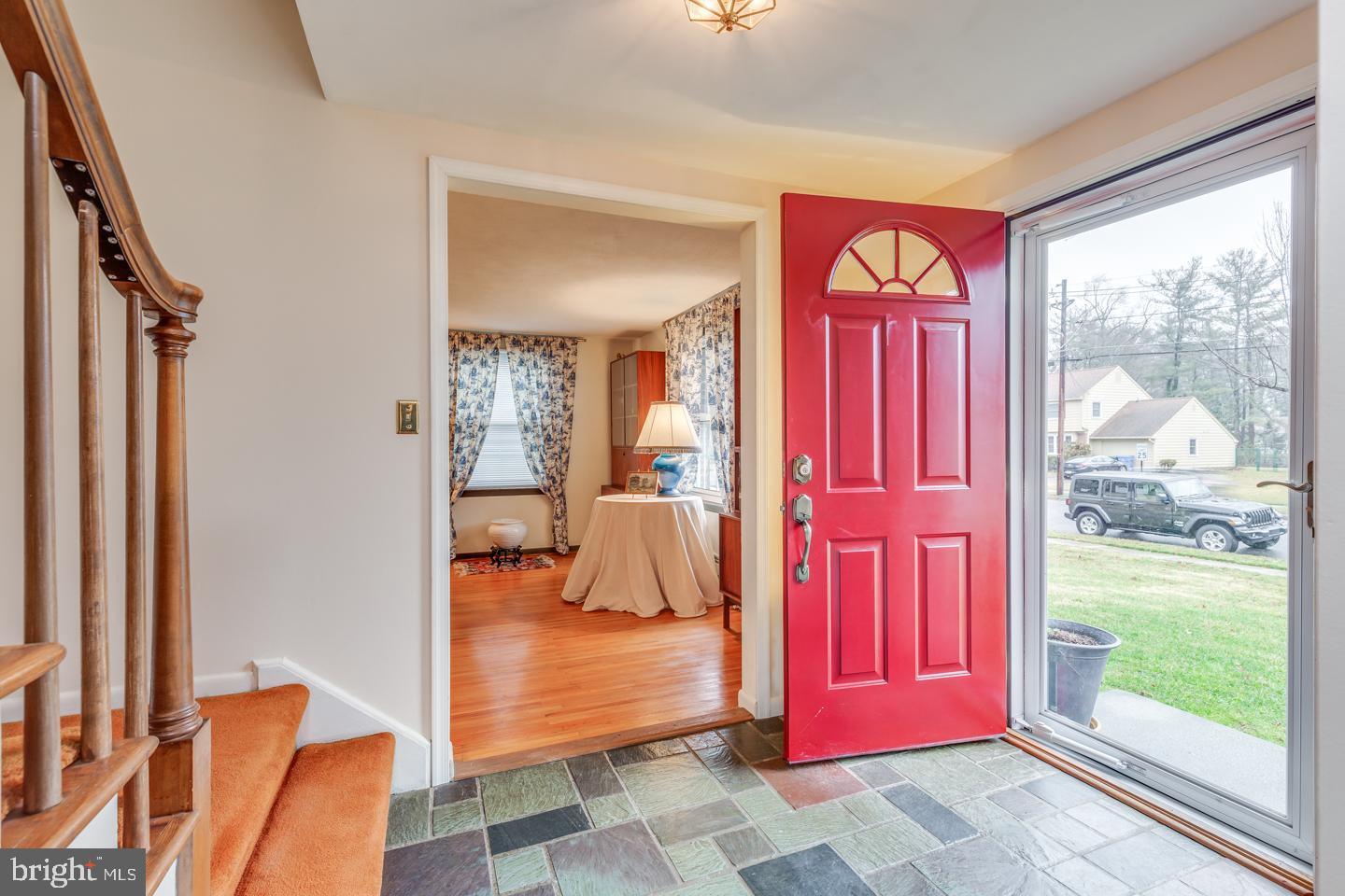 113 Pearl Croft Road Cherry Hill, NJ 08034 - Photo 5 of 38 Foyer