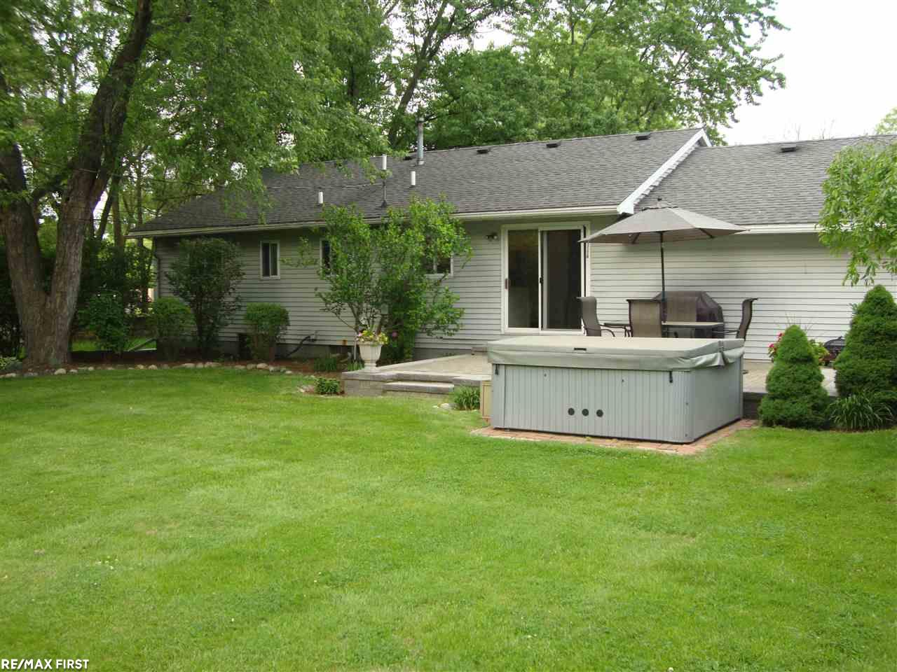 2736 Dearborn Avenue Rochester Hills, MI 48309 - Photo 16 of 23
