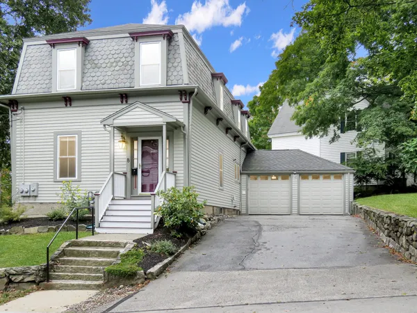 $2,100 | 8 State Street, Unit 2, Westborough, MA 01581