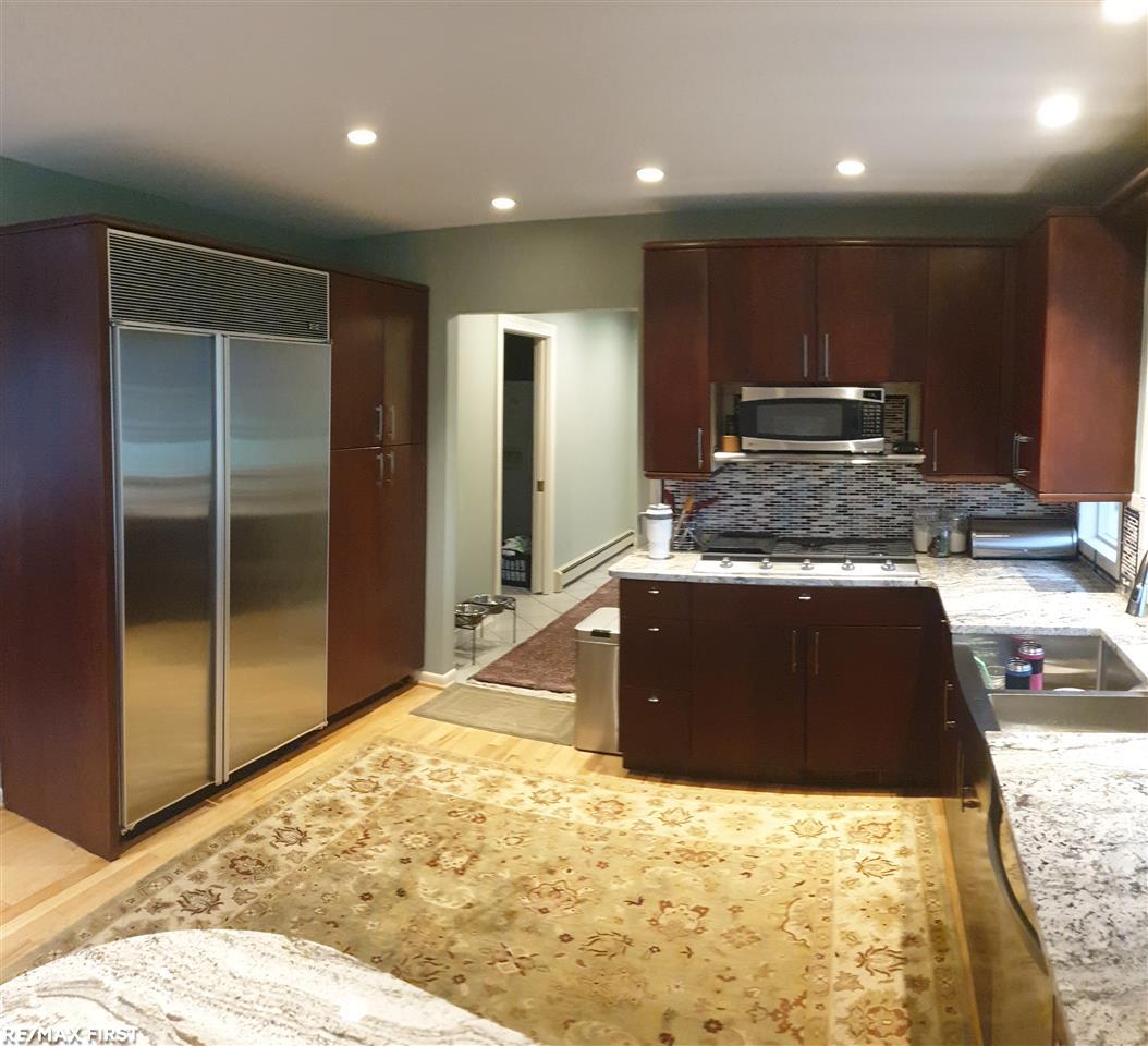 2297 Bunker Hill Road Rochester Hills, MI 48309 - Photo 3 of 23