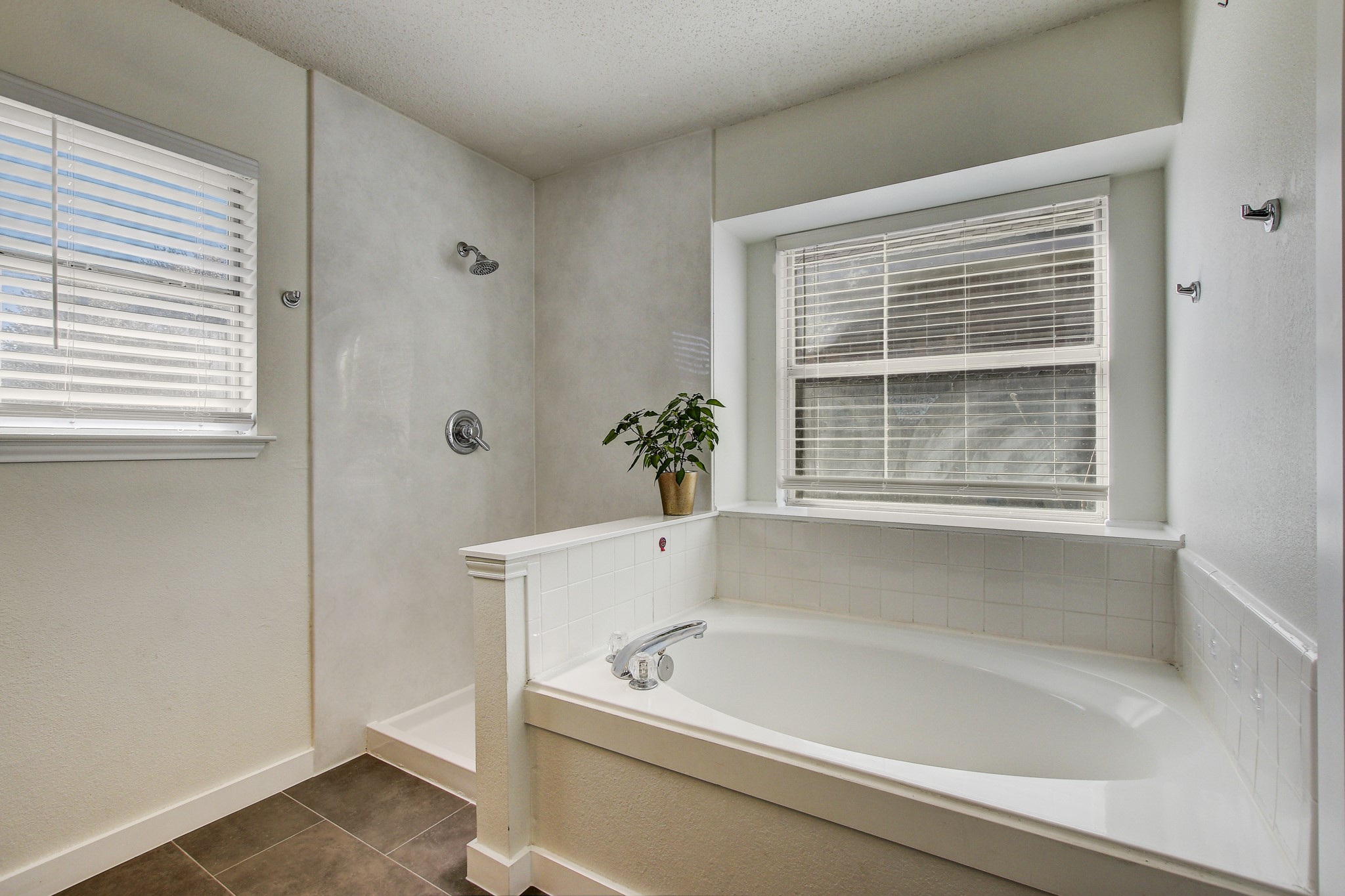 806 Ridge View Drive Leander, TX 78641 - Photo 19 of 30 a white bath tub sitting next to a white sink