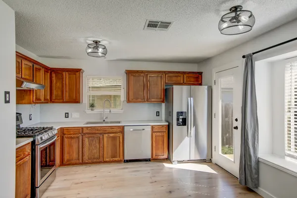 $315,000 | 806 Ridge View Drive, Leander, TX 78641