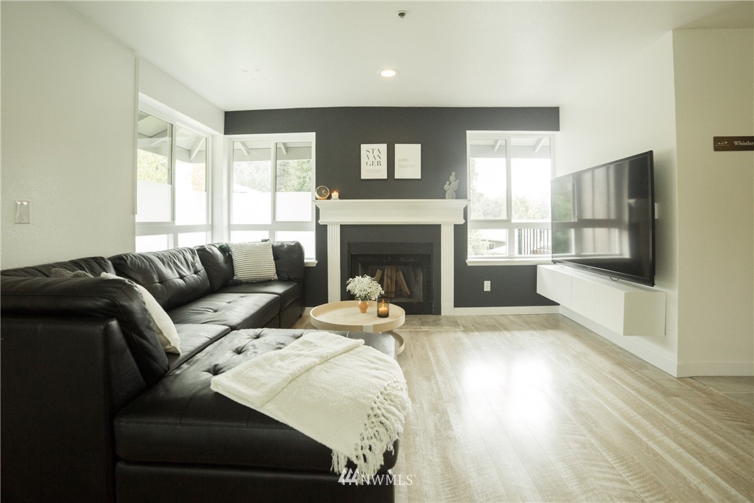 3908 243rd Place Southeast, Unit Q304 Bothell, WA 98021 - Photo 4 of 21 Gallery Image 4
