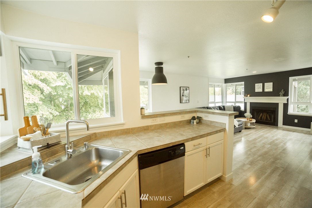 3908 243rd Place Southeast, Unit Q304 Bothell, WA 98021 - Photo 7 of 21 Gallery Image 7
