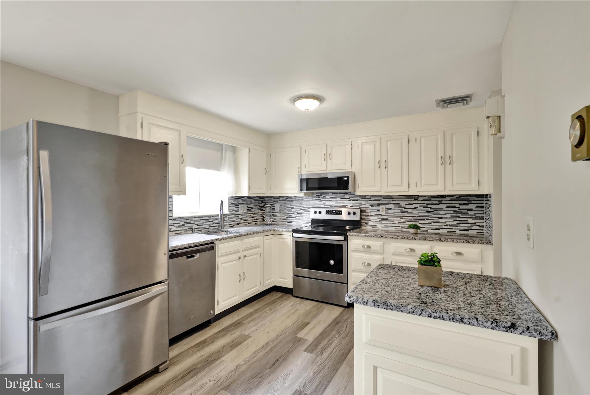 762 Tamarack Trail Reading, PA 19607 - Photo 13 of 41 Remodeled Kitchen