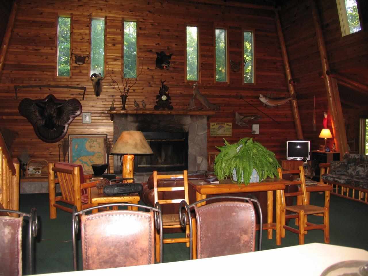 828 10 Curves Road Germfask, MI 49836 - Photo 21 of 30 1838345-20.JPG