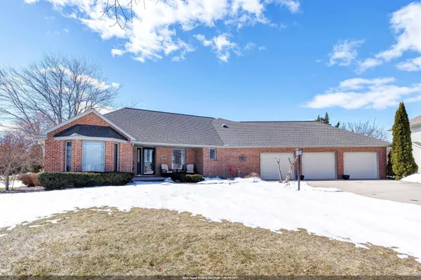 $499,900 | 1642 Diamond Drive, Green Bay, WI 54311