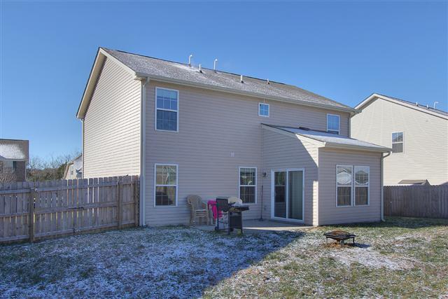 1044 Countess Lane Spring Hill, TN 37174 - Photo 20 of 20 Just off of the Florida room is a nice patio. Great place to grille, chill and enjoy that morning cup of coffee.