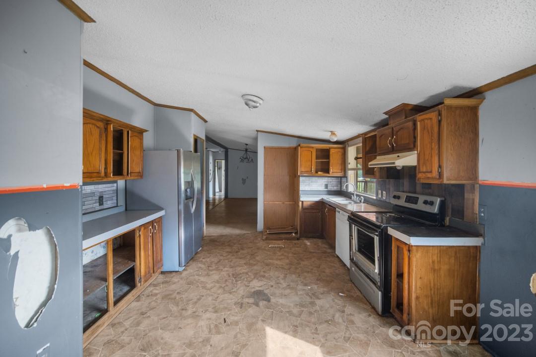 902 Aderholdt Road Lincolnton, NC 28092 - Photo 5 of 27 Gallery Image 5