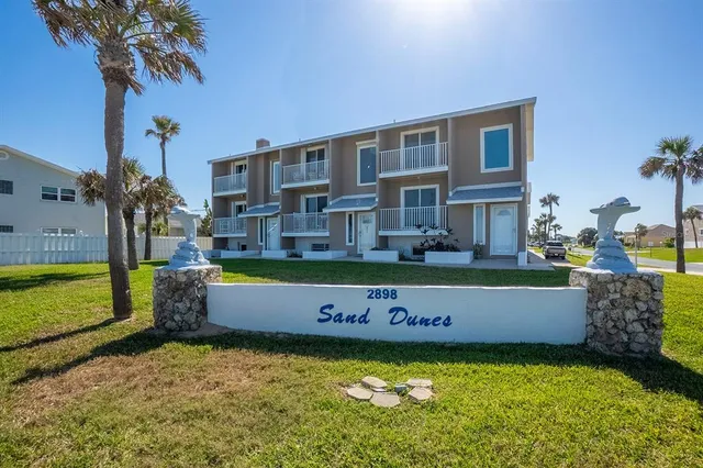 $389,000 | 2898 Ocean Shore Boulevard, Unit 401, Ormond Beach, FL 32176