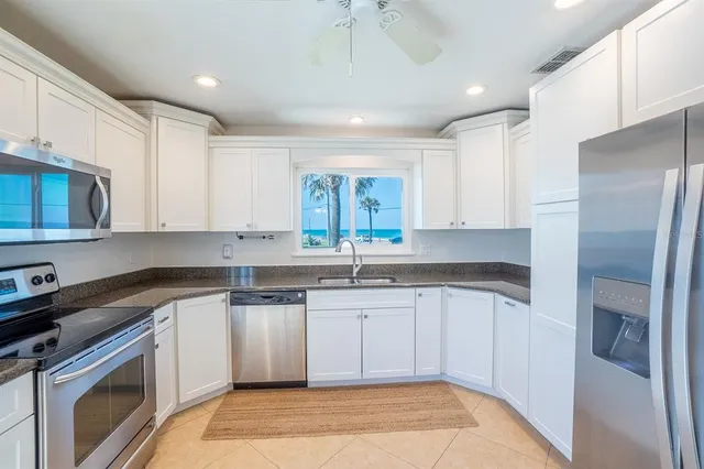 $389,000 | 2898 Ocean Shore Boulevard, Unit 401, Ormond Beach, FL 32176