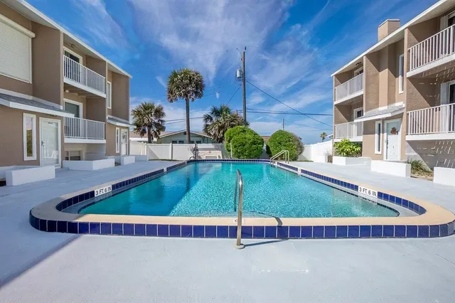 $389,000 | 2898 Ocean Shore Boulevard, Unit 401, Ormond Beach, FL 32176