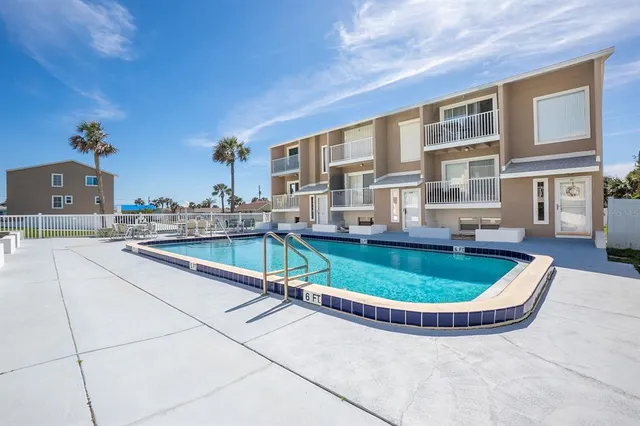 $389,000 | 2898 Ocean Shore Boulevard, Unit 401, Ormond Beach, FL 32176