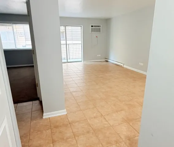 $135,000 | 310 Lathrop Avenue, Unit 307, Forest Park, IL 60130