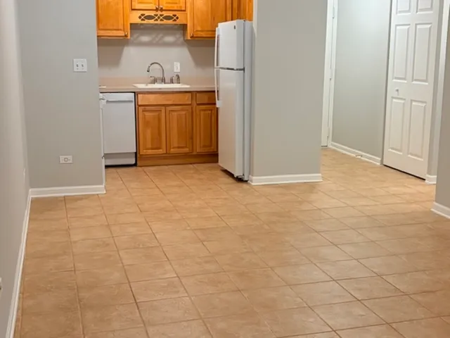 $135,000 | 310 Lathrop Avenue, Unit 307, Forest Park, IL 60130