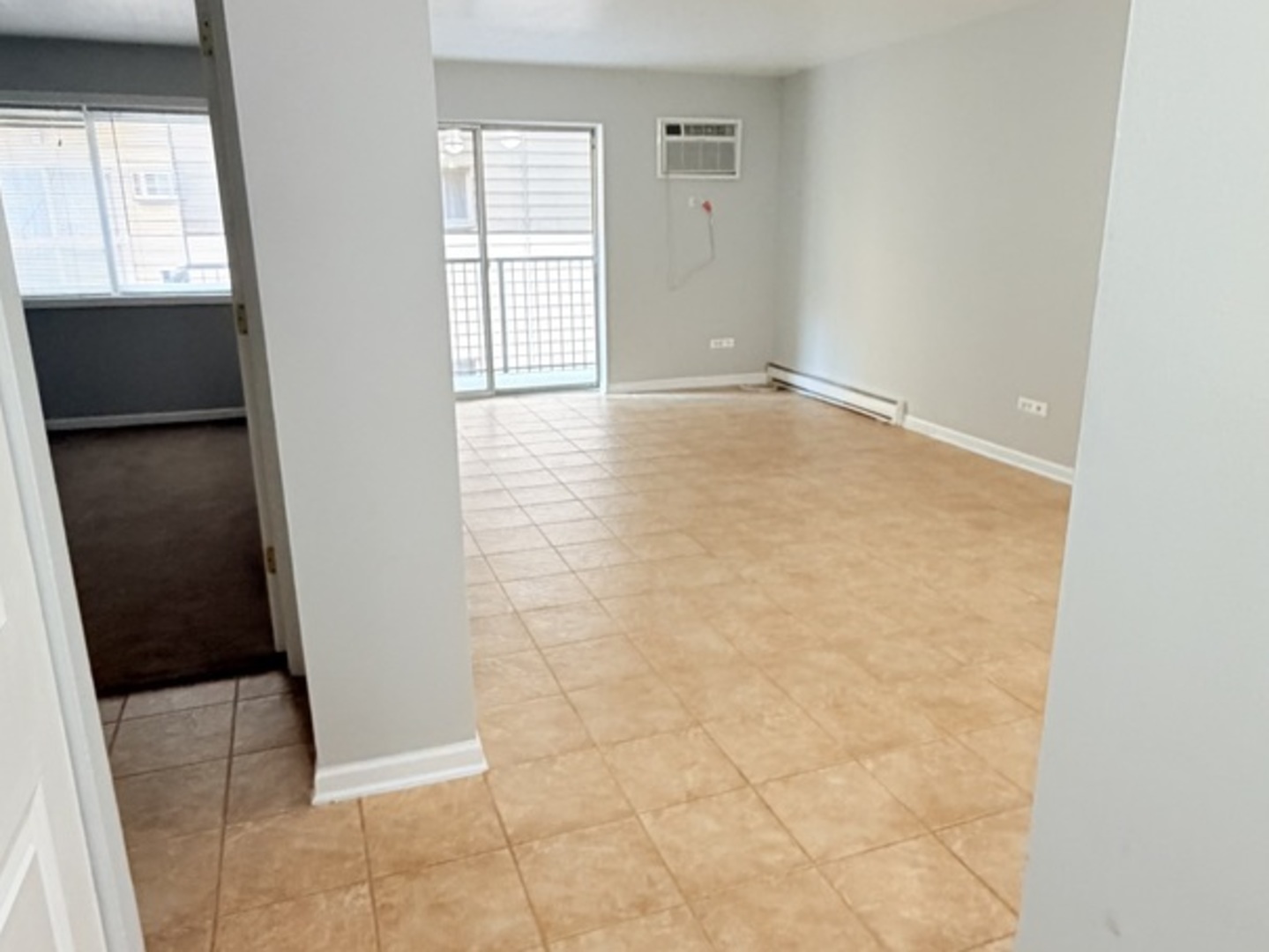 310 Lathrop Avenue, Unit 307 Forest Park, IL 60130 - Photo 41 of 41 an empty room with windows