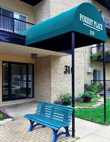 $135,000 | 310 Lathrop Avenue, Unit 307, Forest Park, IL 60130