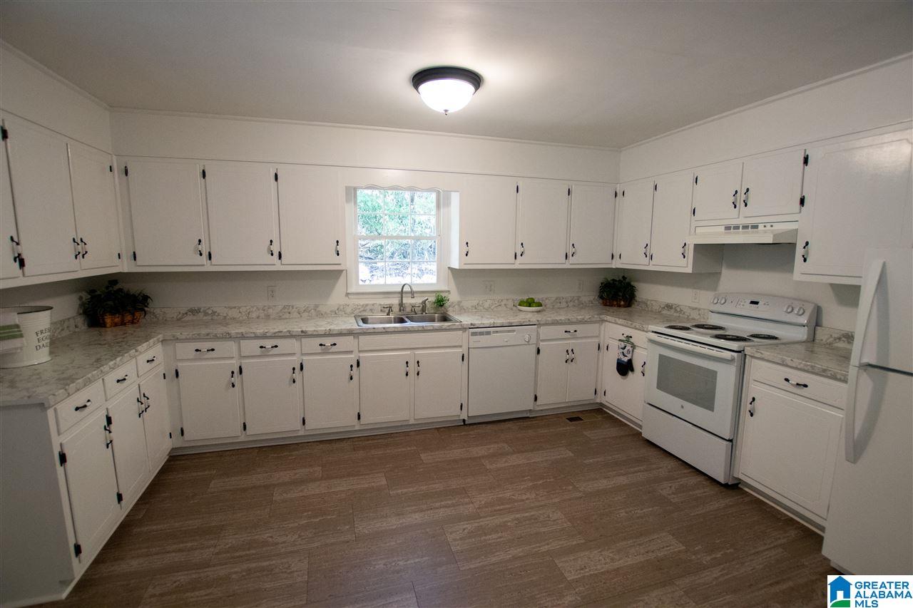 938 Cotton Avenue Oneonta, AL 35121 - Photo 19 of 50