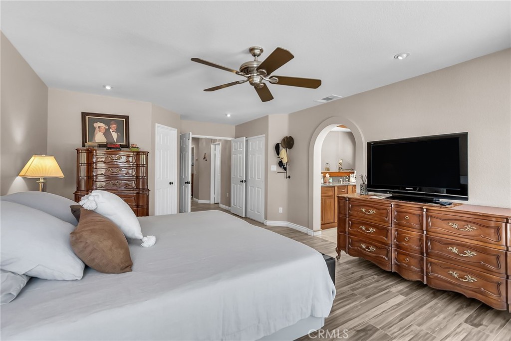 6712 Mission Grove Parkway North Riverside, CA 92506 - Photo 14 of 52