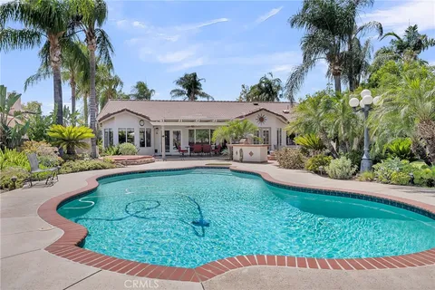 $999,999 | 6712 Mission Grove Parkway North, Riverside, CA 92506