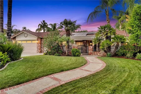 $999,999 | 6712 Mission Grove Parkway North, Riverside, CA 92506