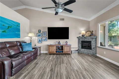 $999,999 | 6712 Mission Grove Parkway North, Riverside, CA 92506