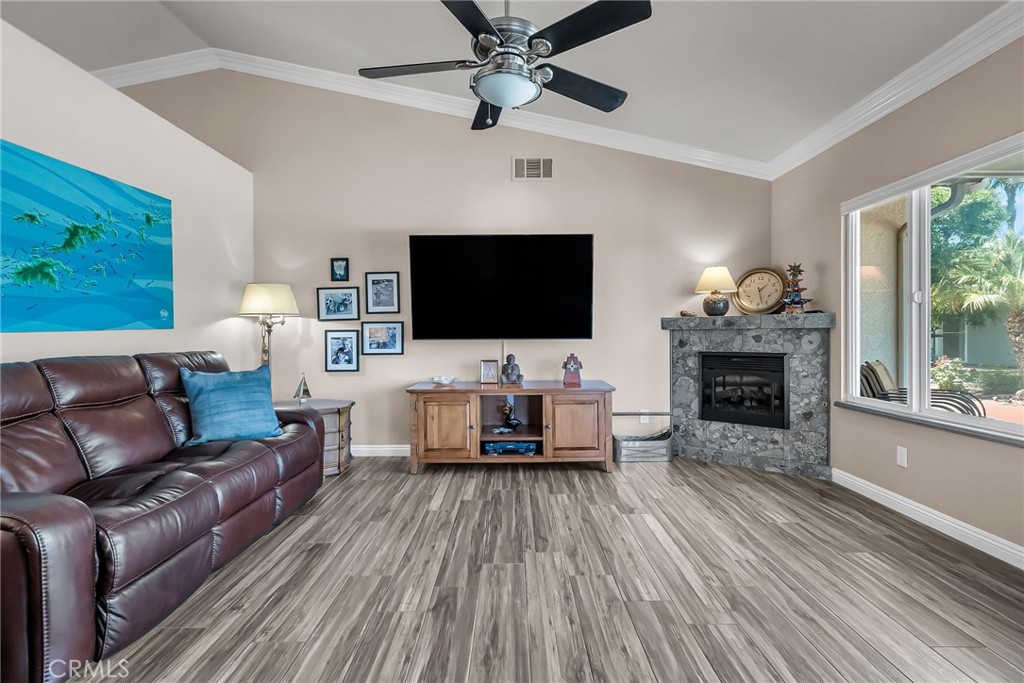 6712 Mission Grove Parkway North Riverside, CA 92506 - Photo 6 of 52