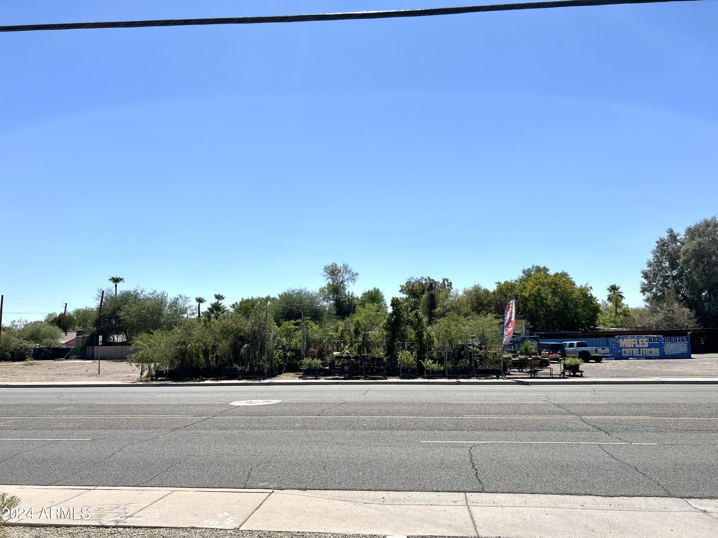 2729 East McDowell Road, Unit 15 Phoenix, AZ 85008 - Photo 5 of 9