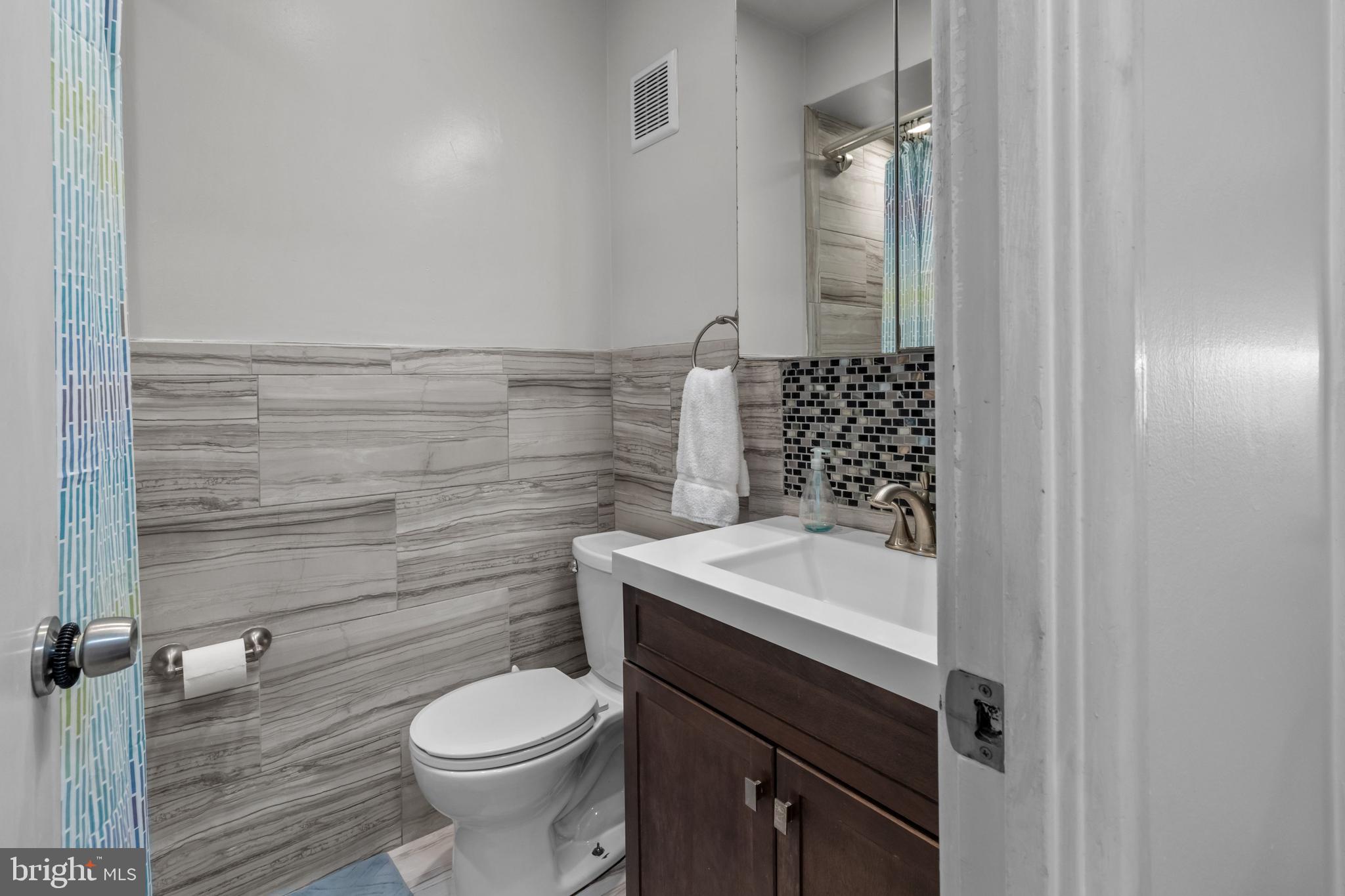 10833 Rayland Road Philadelphia, PA 19154 - Photo 18 of 31 Gallery Image 18