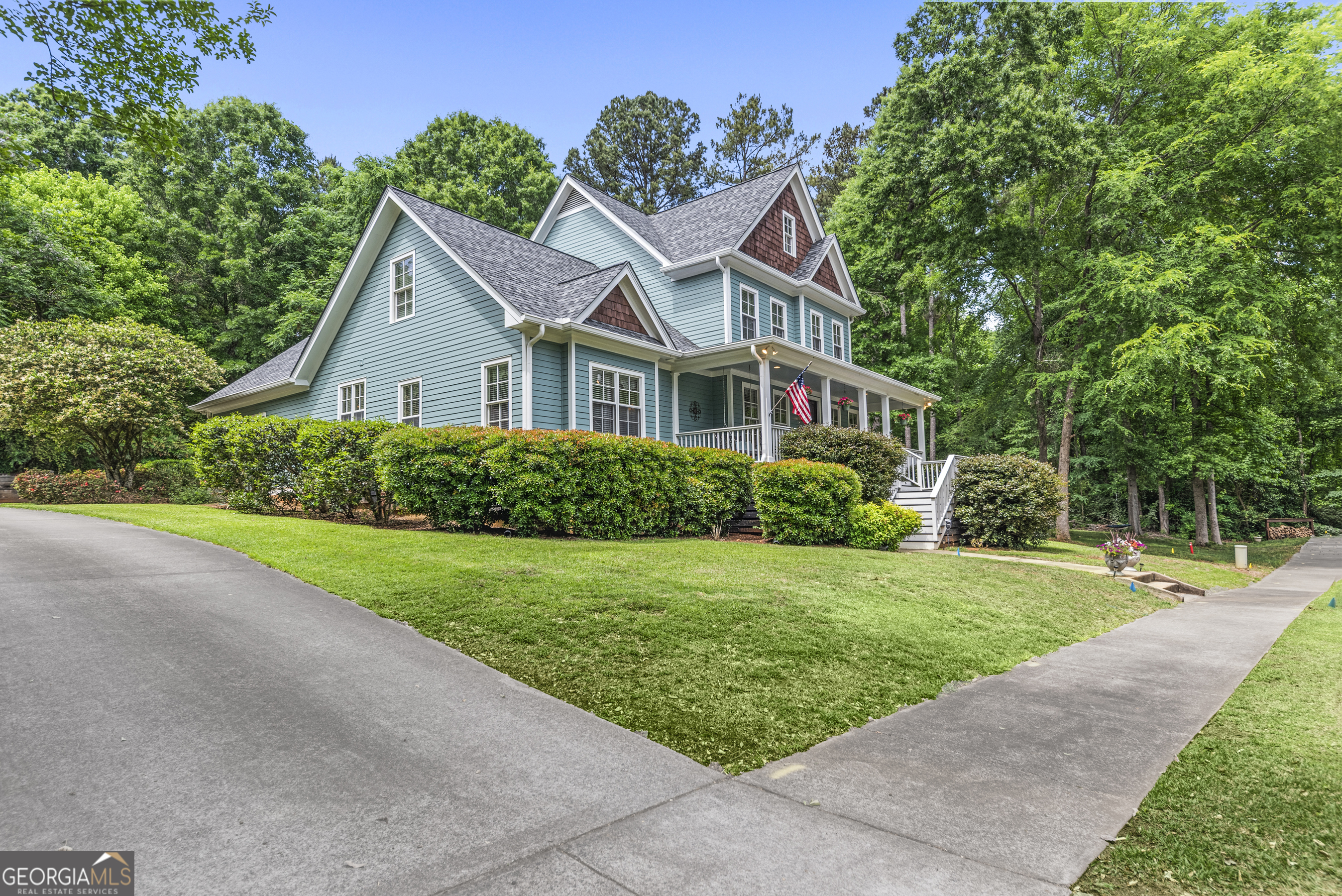524 Hillside Road Madison, GA 30650 - Photo 43 of 54 a front view of a house with a yard