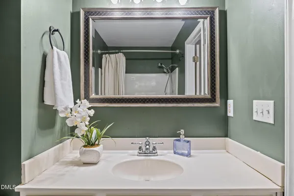 $2,175 | 8606 London Park Court, Raleigh, NC 27615