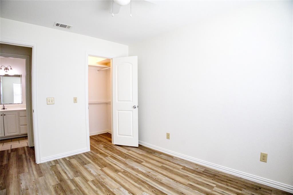 1708 South Waco Street Van Alstyne, TX 75495 - Photo 5 of 33