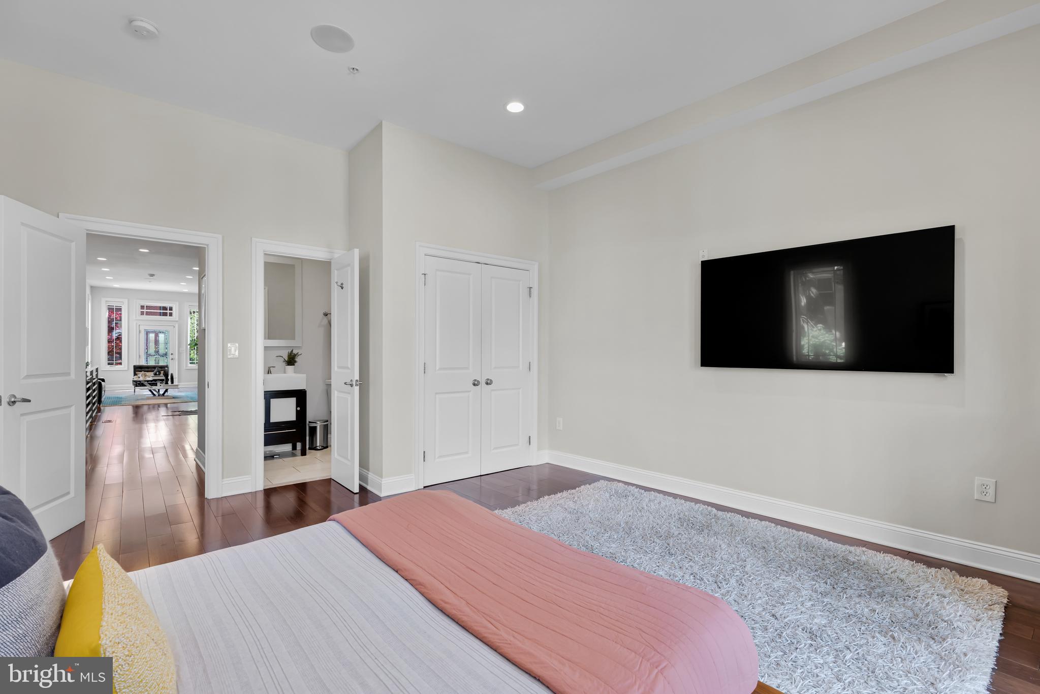 151 V Street Northwest, Unit 1 Washington, DC 20001 - Photo 18 of 34