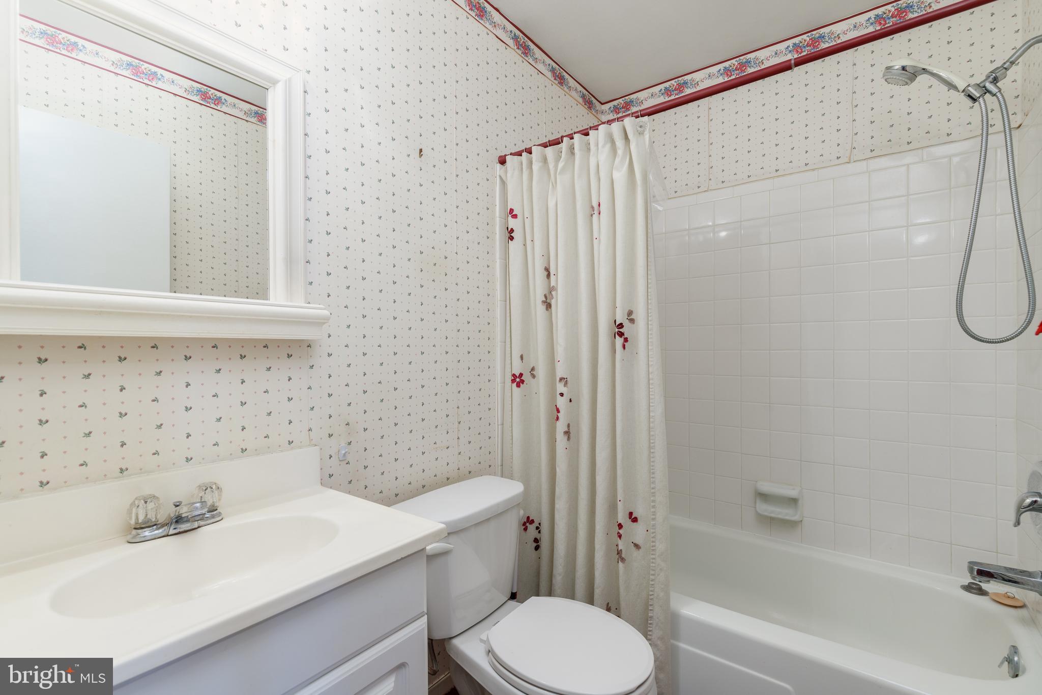 4805 Ebenezer Road Baltimore, MD 21236 - Photo 19 of 37