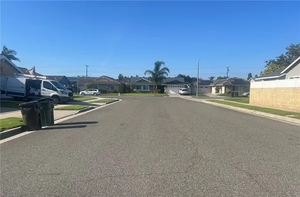 $1,900 | 17936 Santa Olivia Street, Fountain Valley, CA 92708