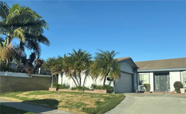 $1,900 | 17936 Santa Olivia Street, Fountain Valley, CA 92708