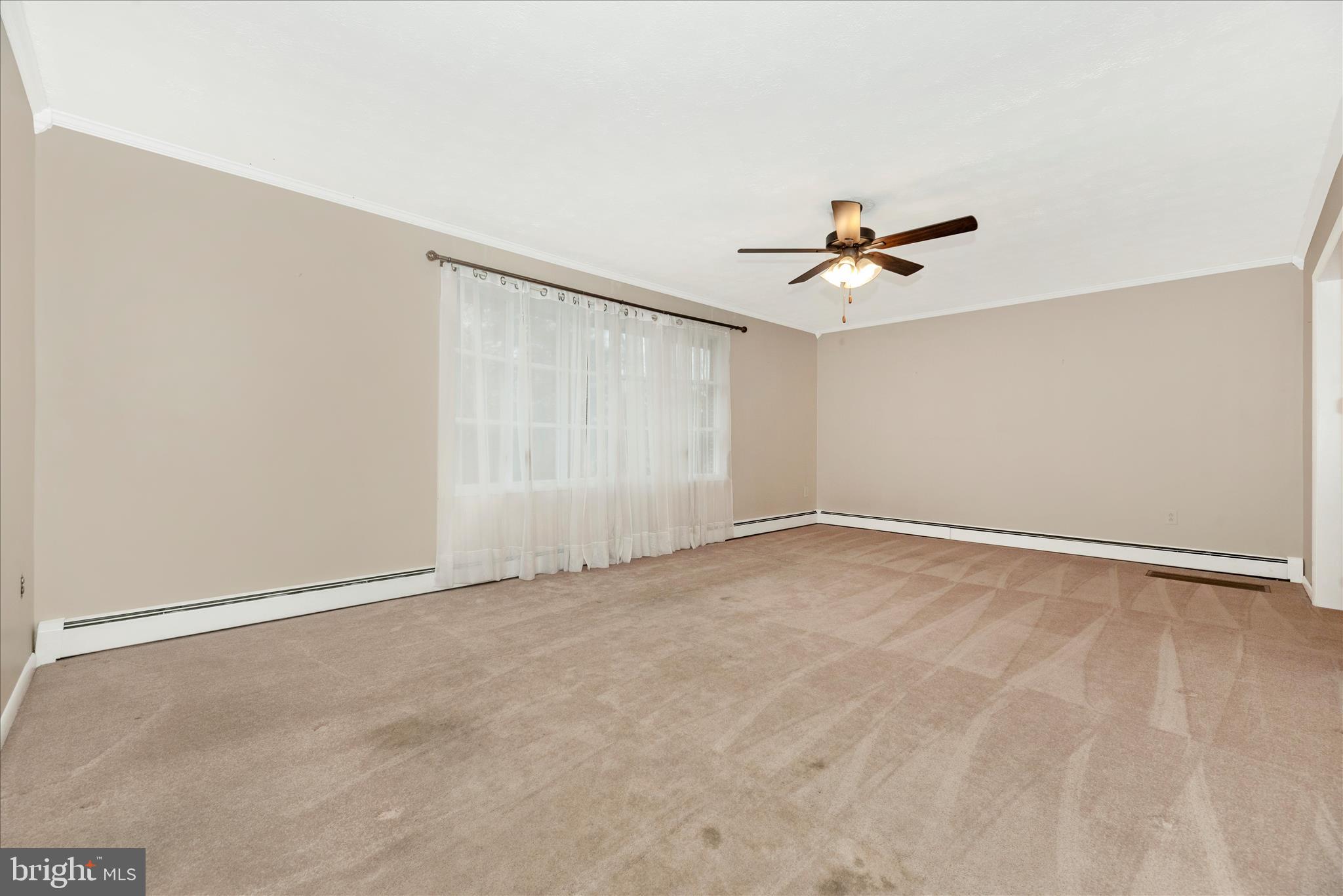 112 Dutrow Road Westminster, MD 21157 - Photo 10 of 50 Living Room