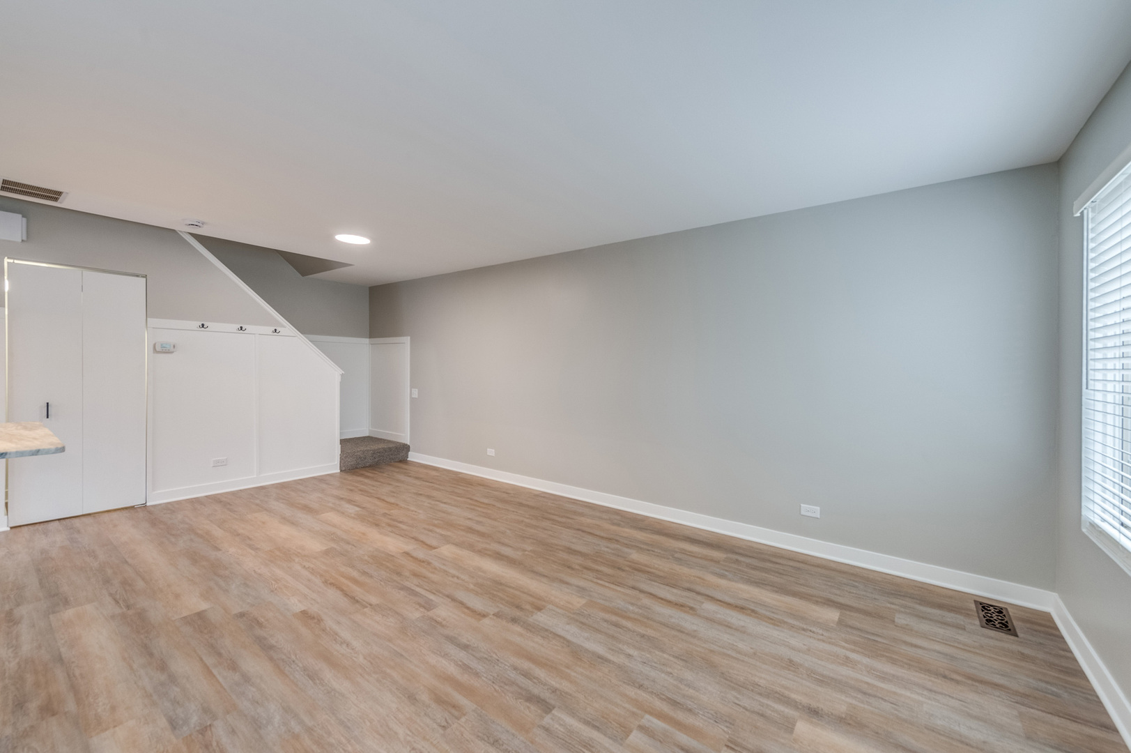 1412 Normantown Road Naperville, IL 60564 - Photo 5 of 22 Gallery Image 5