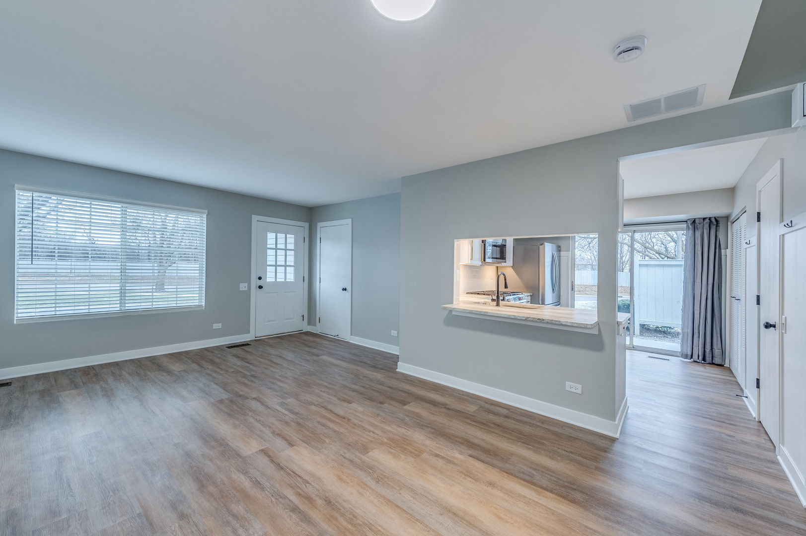 1412 Normantown Road Naperville, IL 60564 - Photo 6 of 22 Gallery Image 6